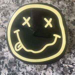 Nirvana Smiley Face hair clip